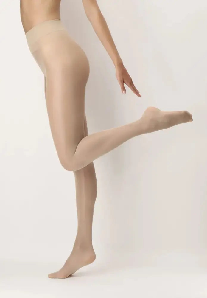 Magie 20 Sheer Glossy Tights by Oroblu