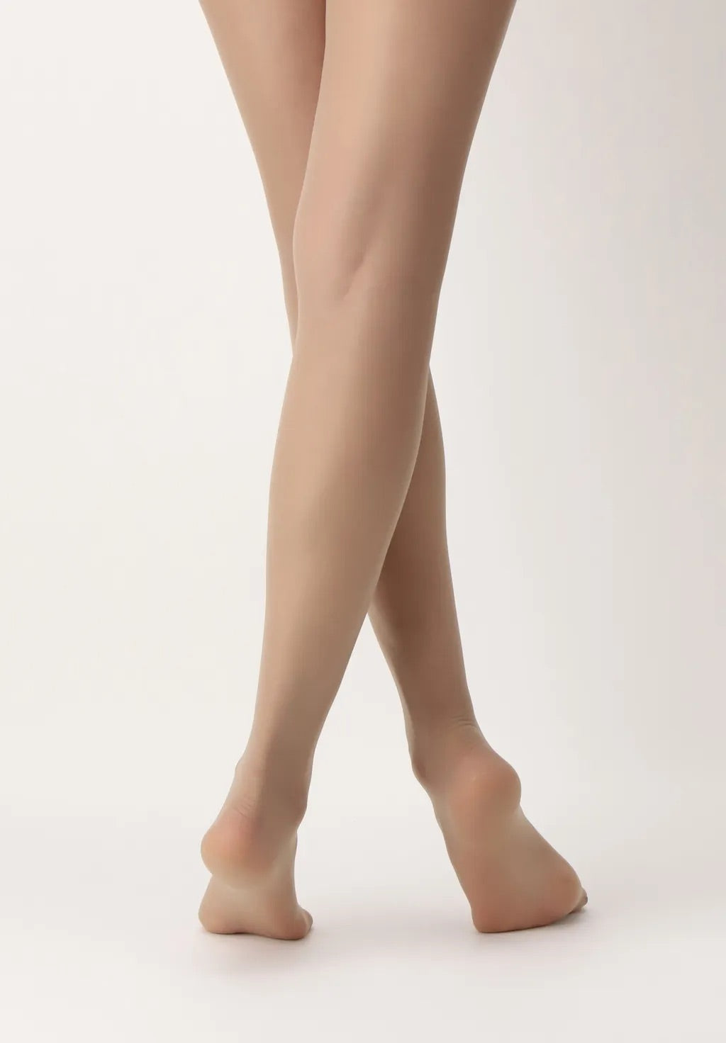 Different 20 sheer tights by Oroblu